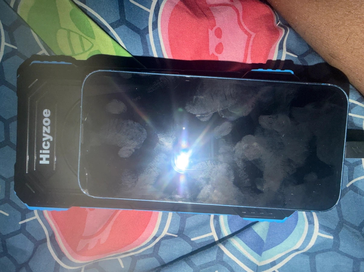 Blue iPhone 13 128GB-cracked - photo 3