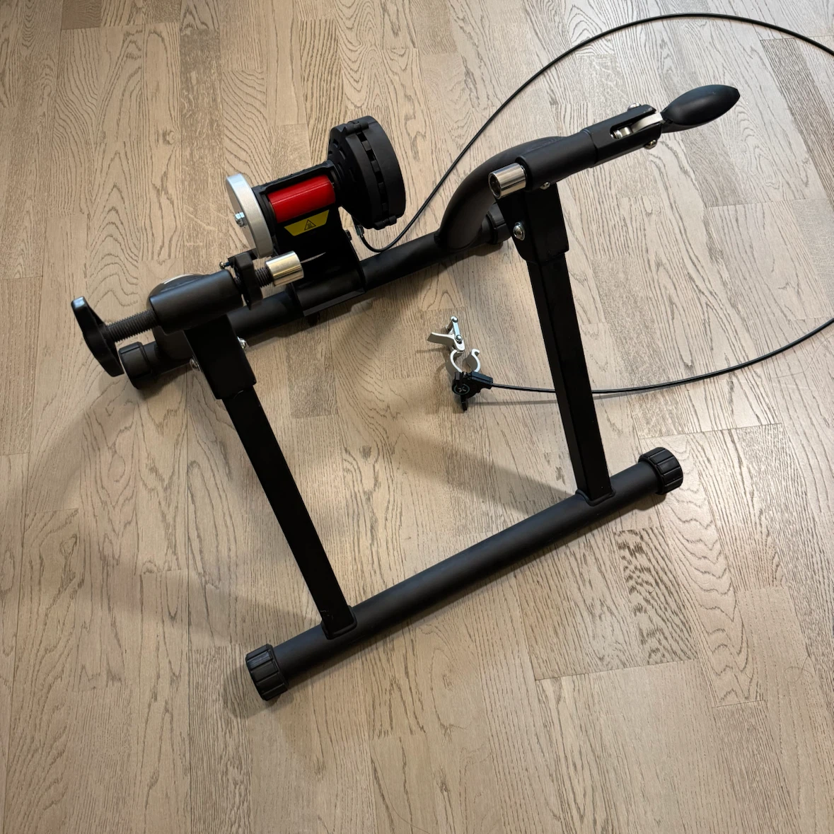 B'Twin In'Ride 100 Magnetic Bike Indoor Trainer - photo 2