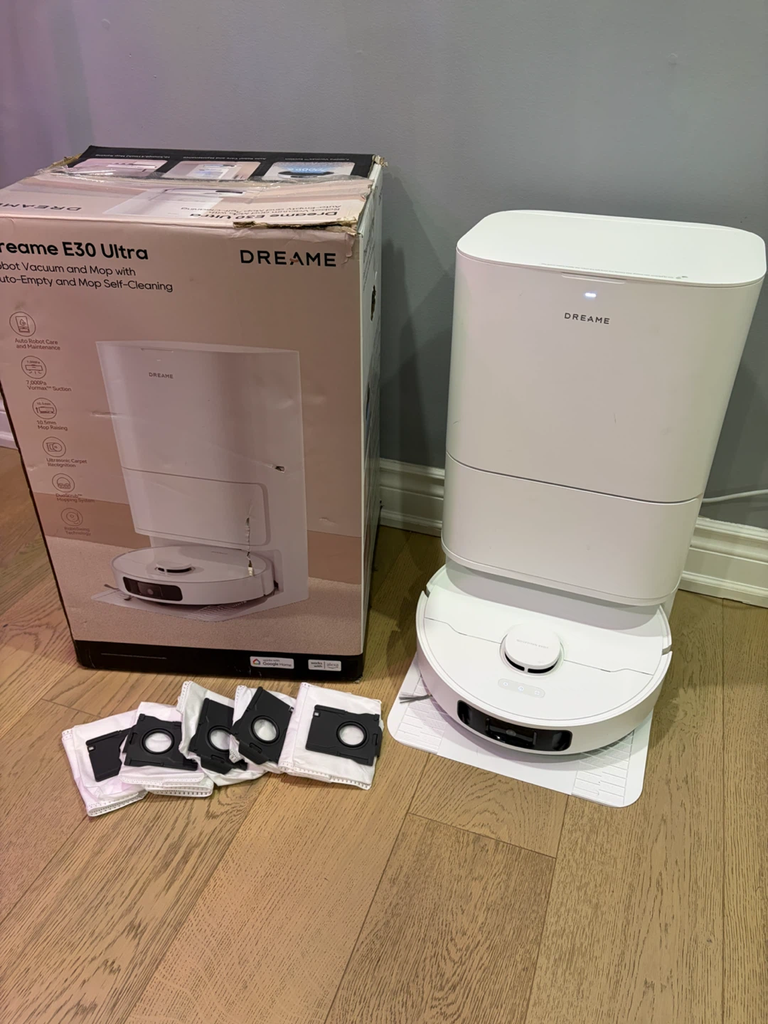 Dreame E30 Ultra Robot Vacuum & Mop – Self-Cleaning Station