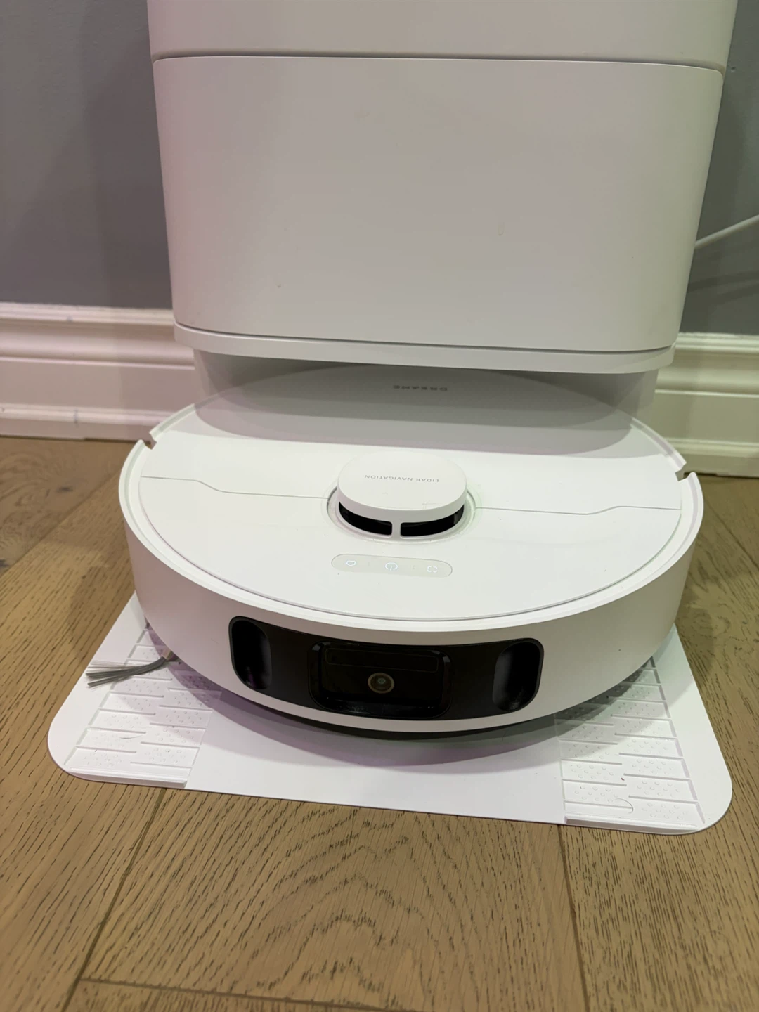 Dreame E30 Ultra Robot Vacuum & Mop – Self-Cleaning Station - photo 4