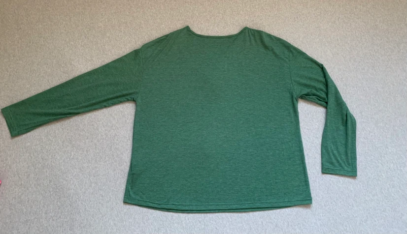 Green long-sleeved sweater/top - Size XL - photo 2