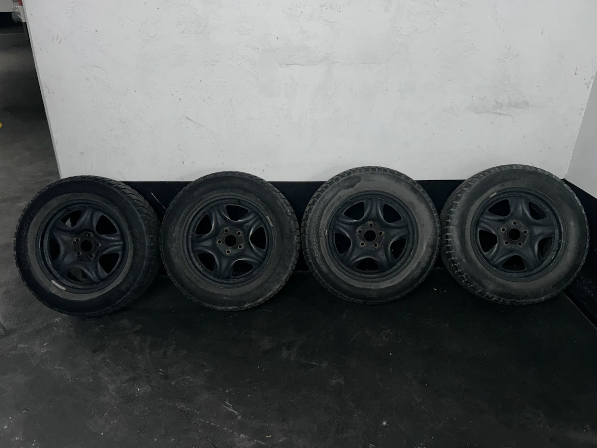 BF Goodrich Winter Tires 225/65/R17