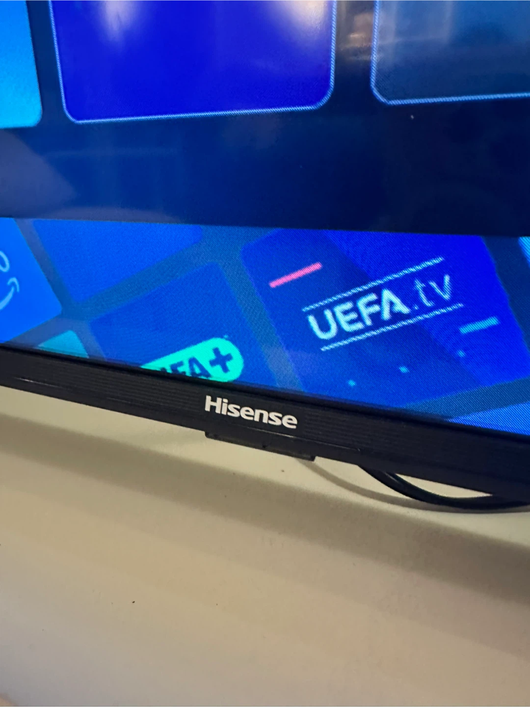 Hisense 50-inch A6KV Smart TV - photo 2