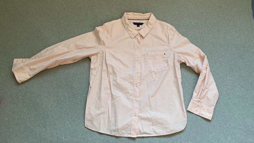 Tommy Hilfiger Light Pink Button-Down Shirt - Ladies Size XL