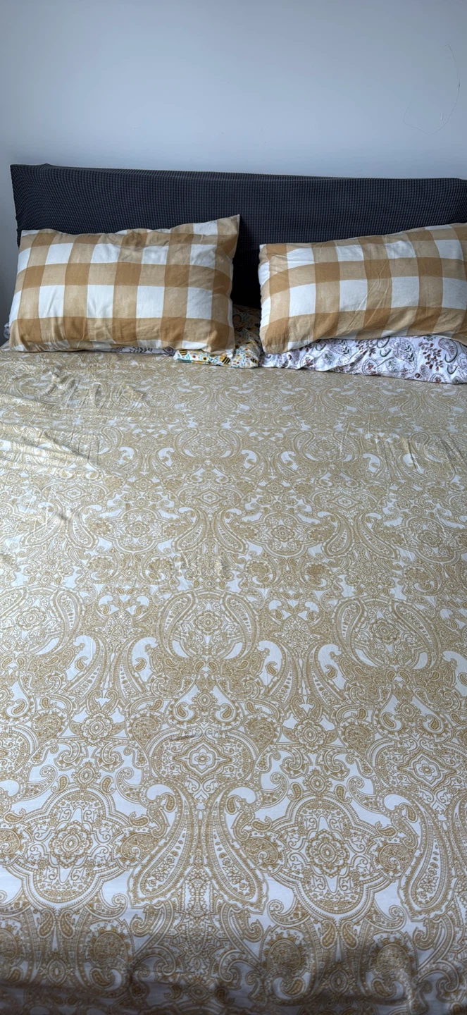 Metal frame bed with head board and memory foam mattress