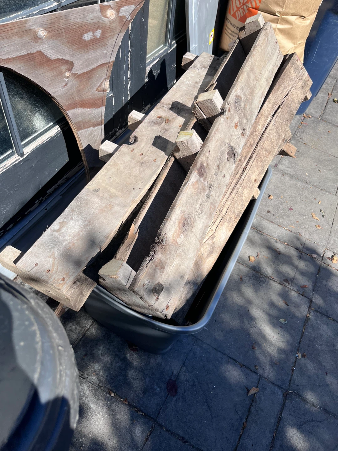 Free skids/ firewood - photo 2