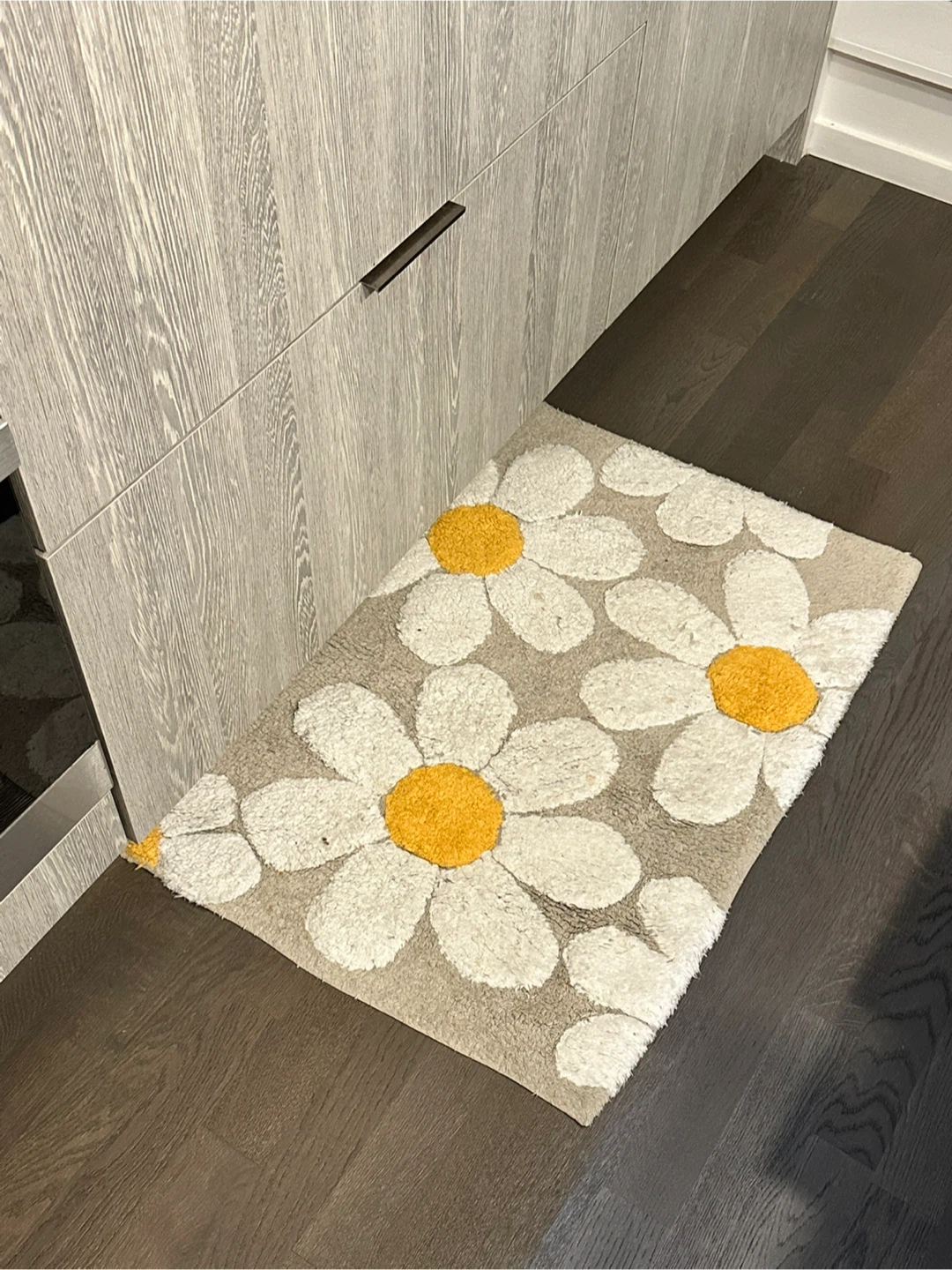 Daisy Pattern Bath Mat