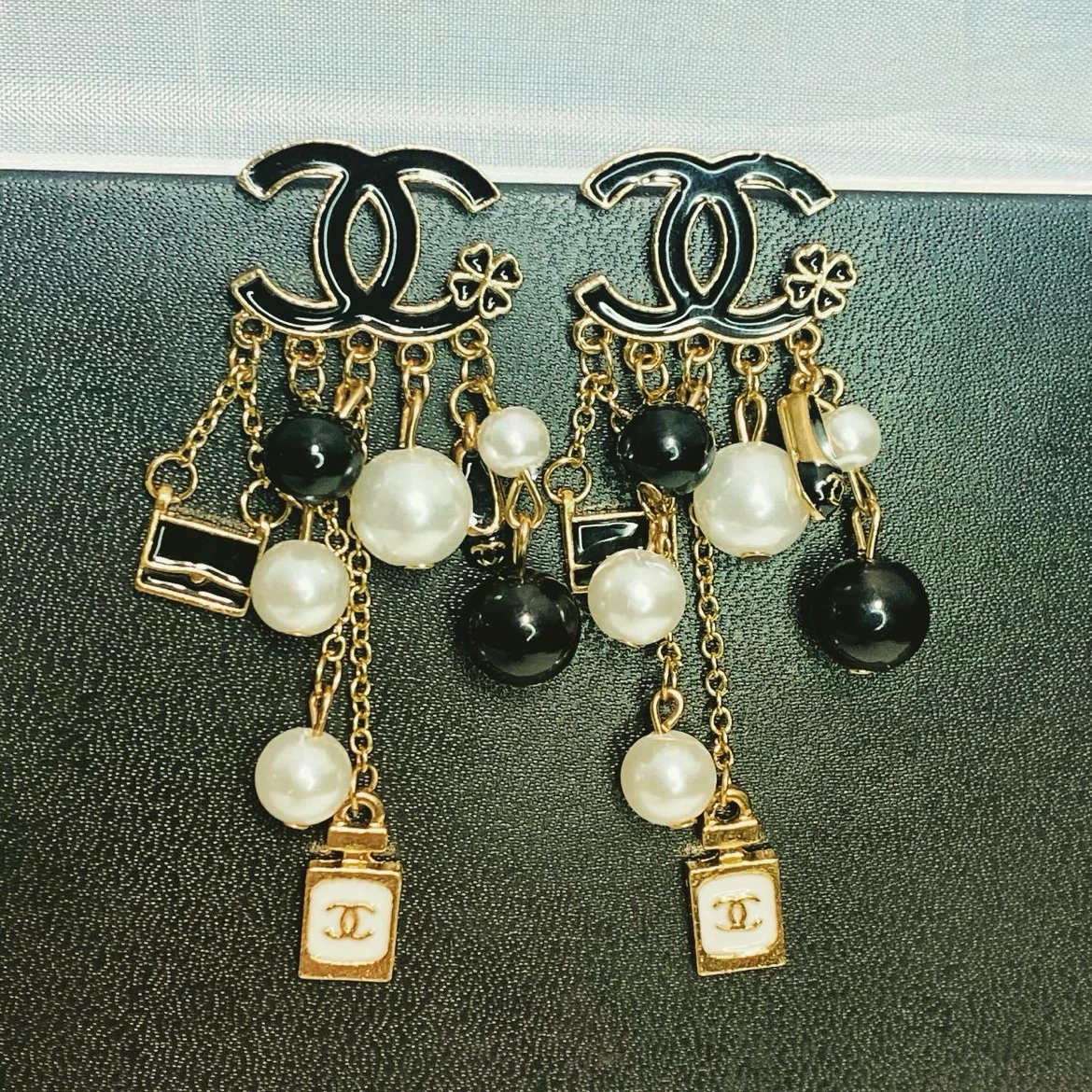 CC Logo Dangle Earrings - photo 2