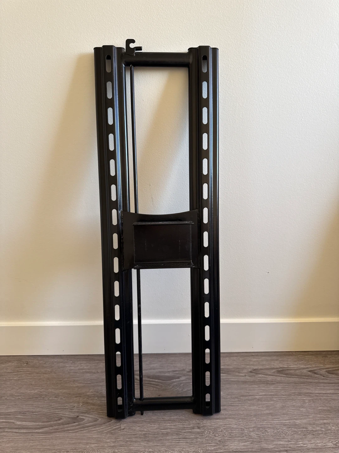 Black TV Wall Mount Bracket - photo 2