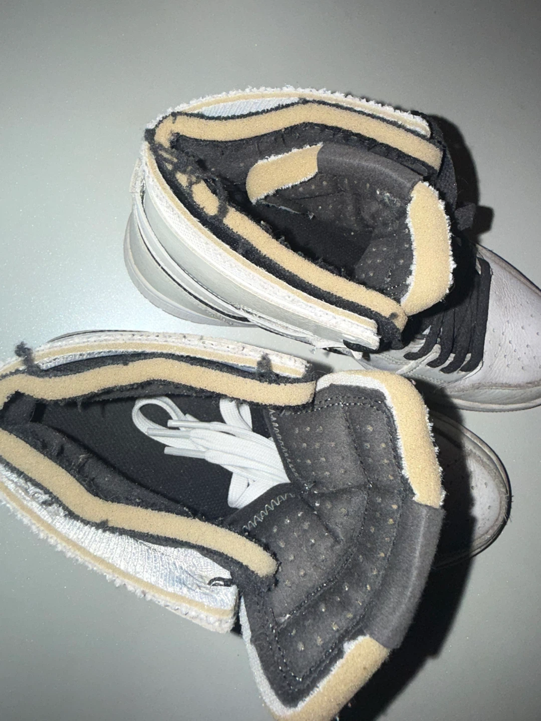 Nike Air Jordan 1 High OG sneakers - photo 4