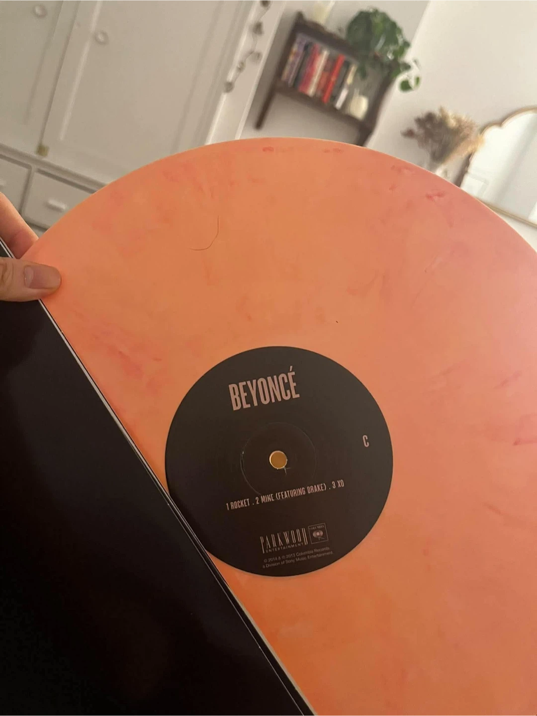 BRAND NEW Beyonce Self-Titled 2LP Pink Vinyl (Unofficial) - photo 3