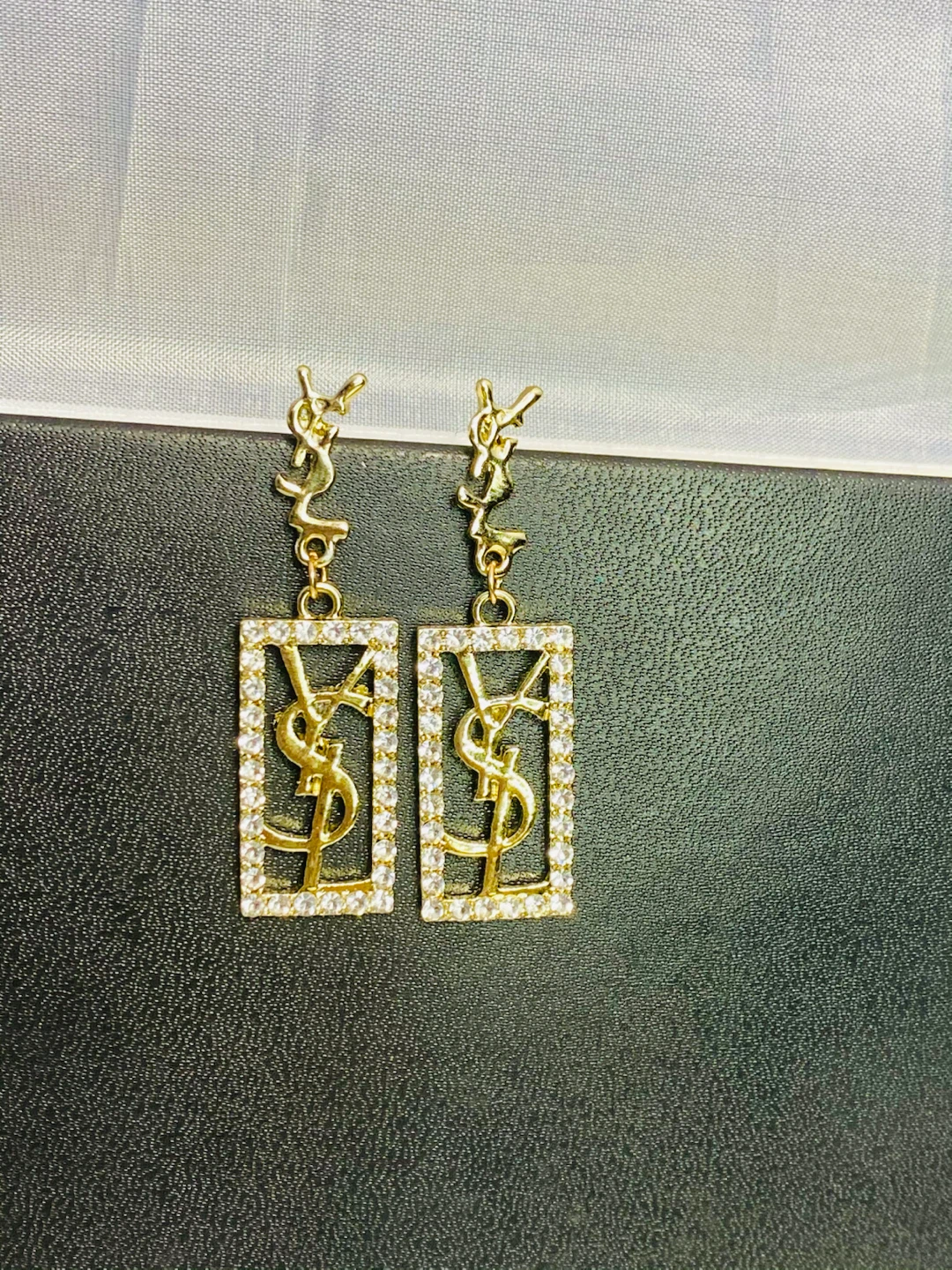 Gold Tone Drop Earrings - photo 3