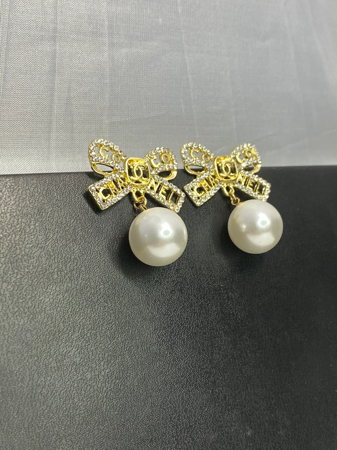 Bow and Pearl Earrings - photo 5