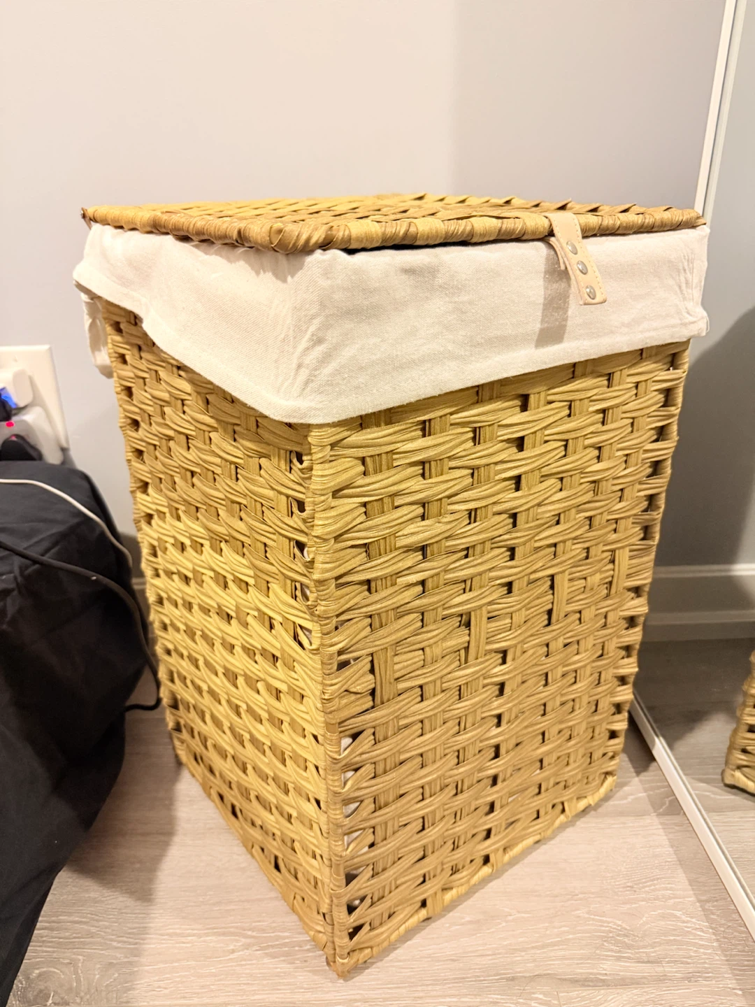 Laundry hamper with lid and removable liner bag, 60 L, beige - photo 3