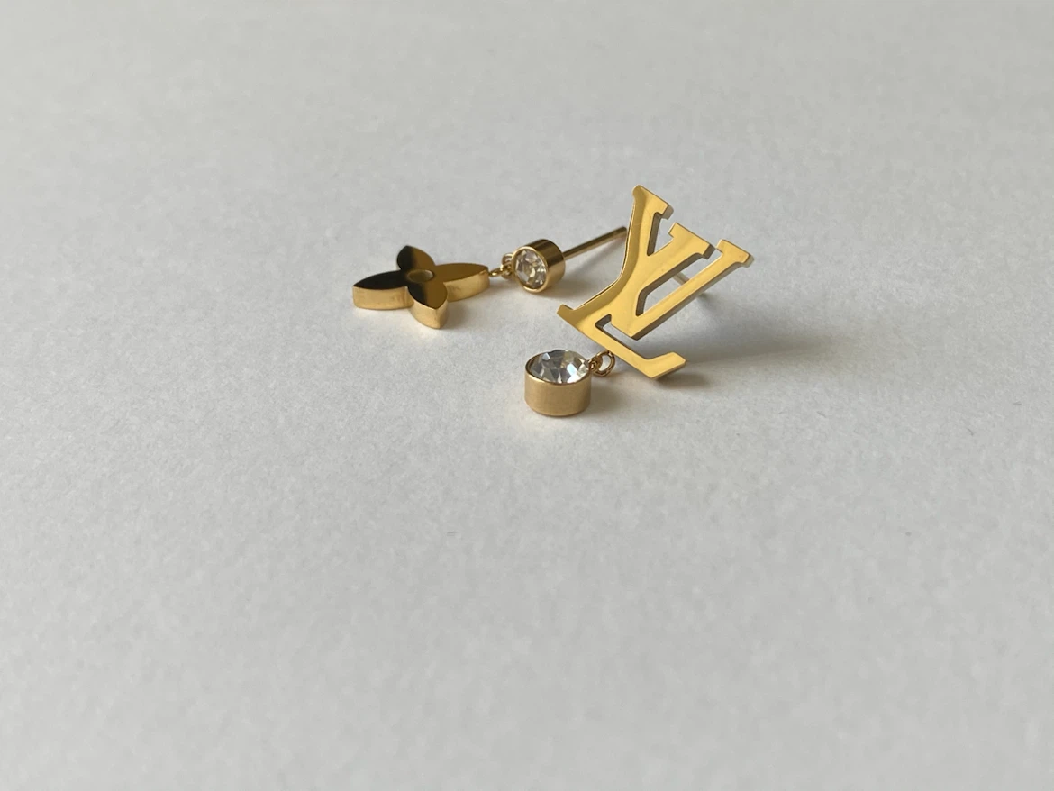 Gold-Tone Logo Stud Earrings - photo 3