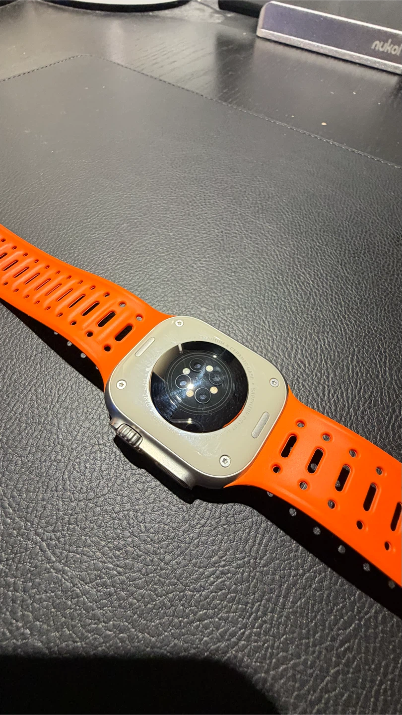 Apple Watch Ultra 1 49mm Titanium - photo 4