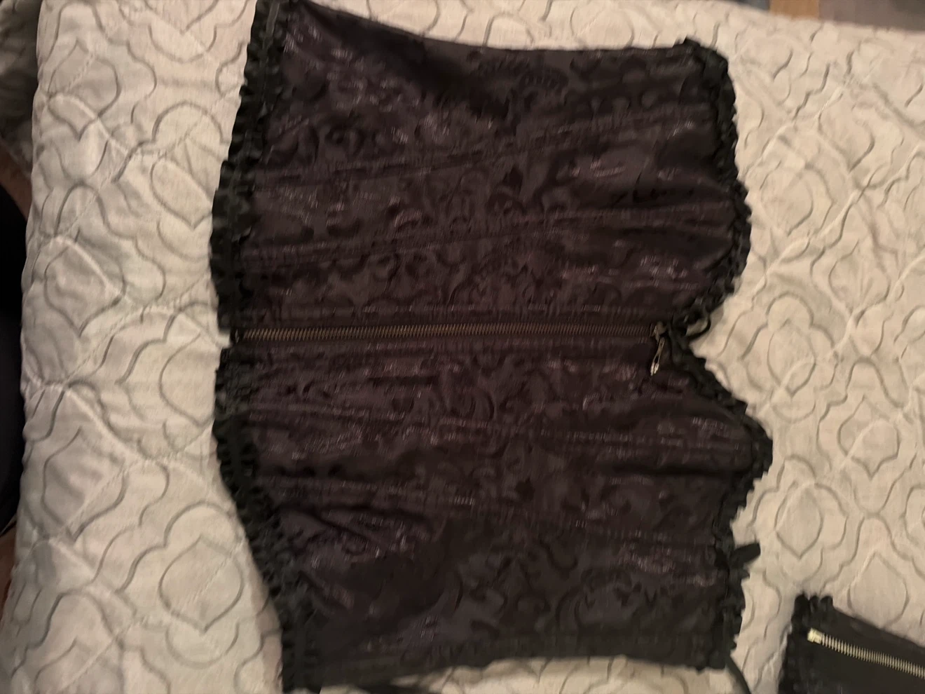 Black Brocade Corset - photo 2