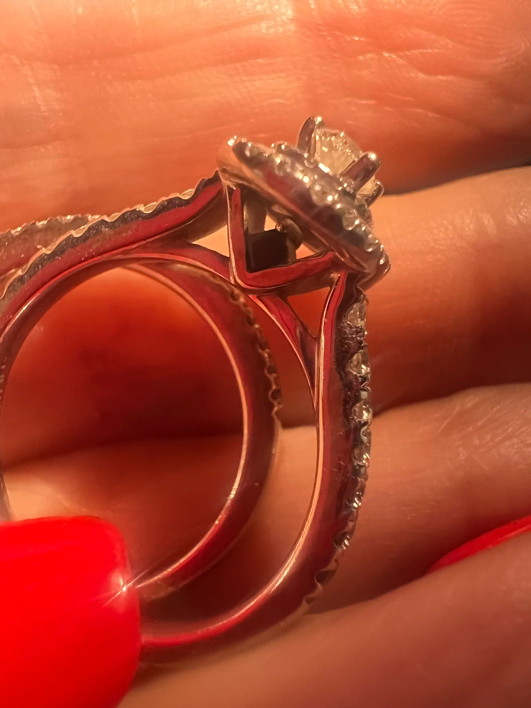 14KT Vera Wang Diamond Halo Ring Set - photo 3