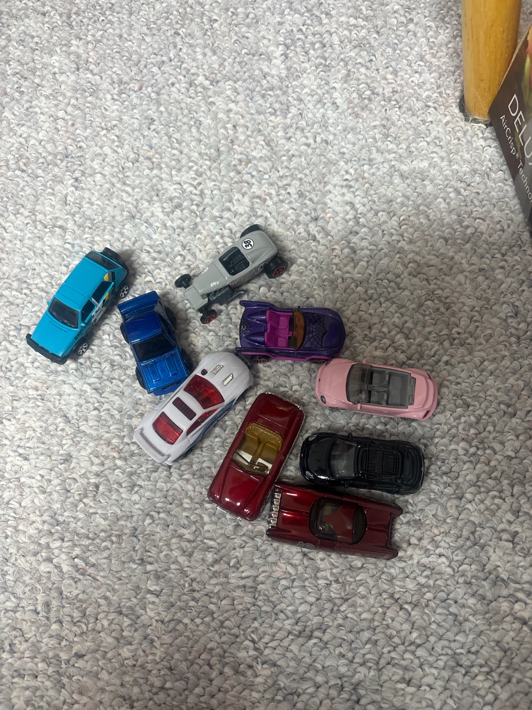 Lot of 8 Hot Wheels Diecast Toy Cars