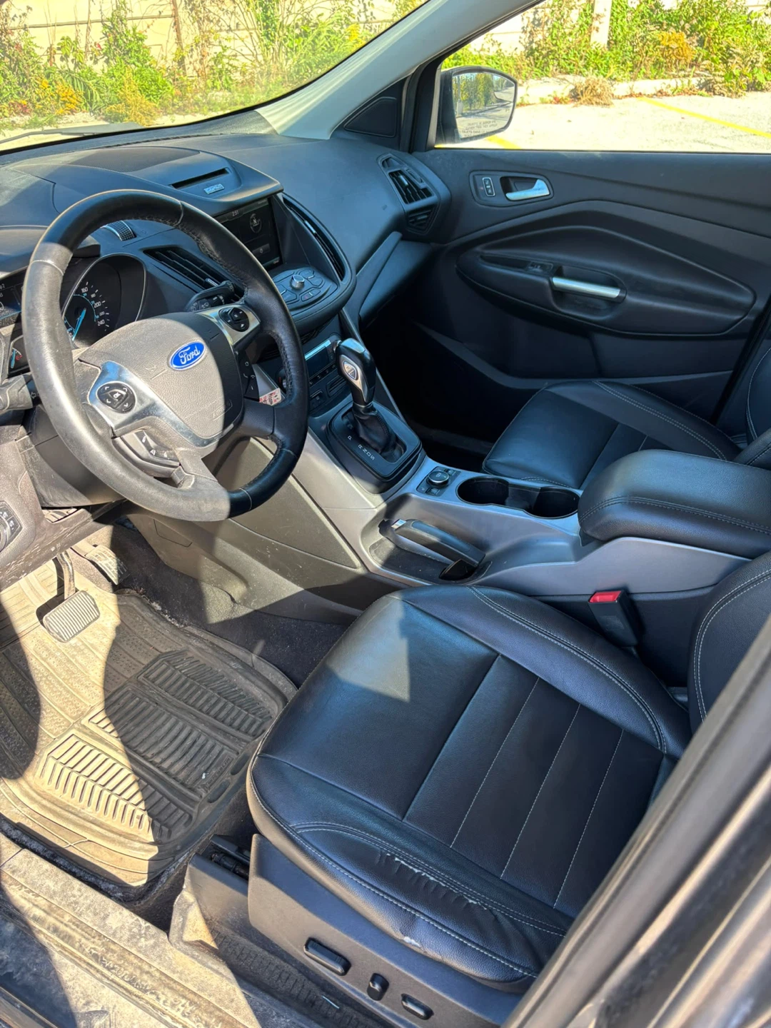 Grey Ford Escape SUV