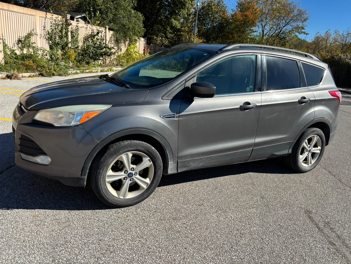 Grey Ford Escape SUV - photo 5