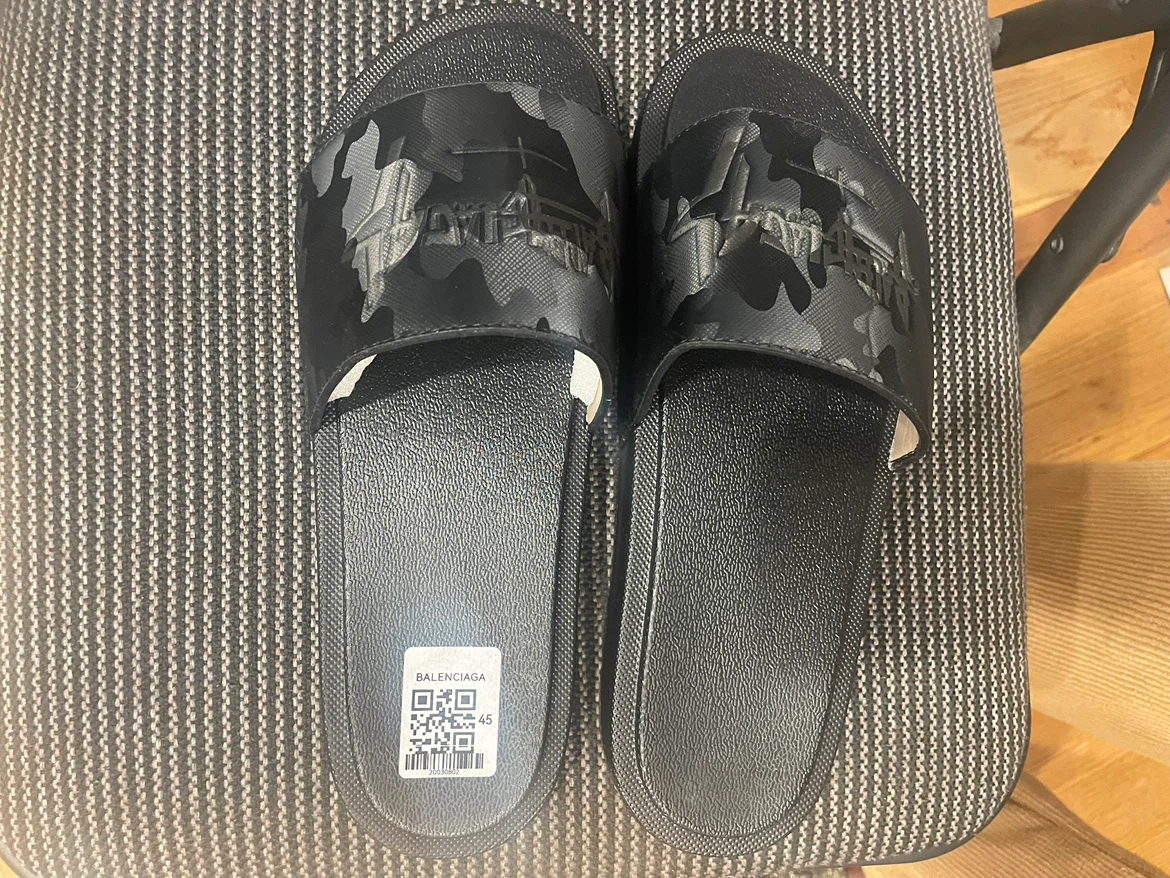 Balenciaga Camo Slides - photo 2