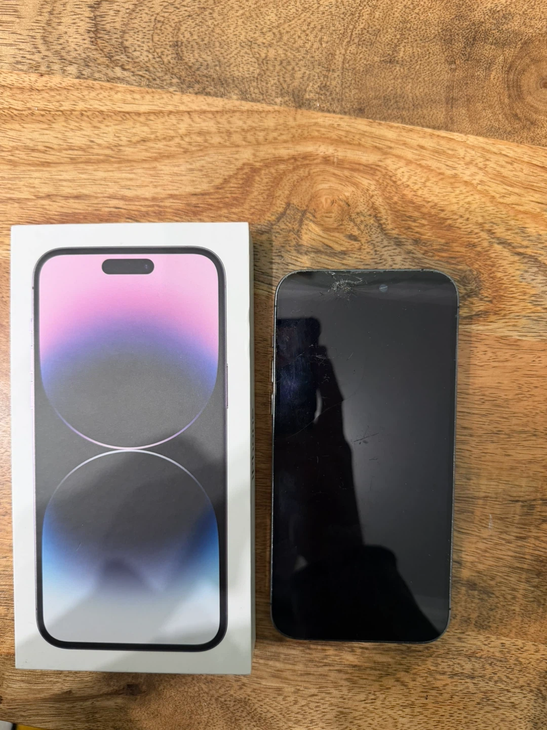 Damaged iPhone 14 Pro Max
