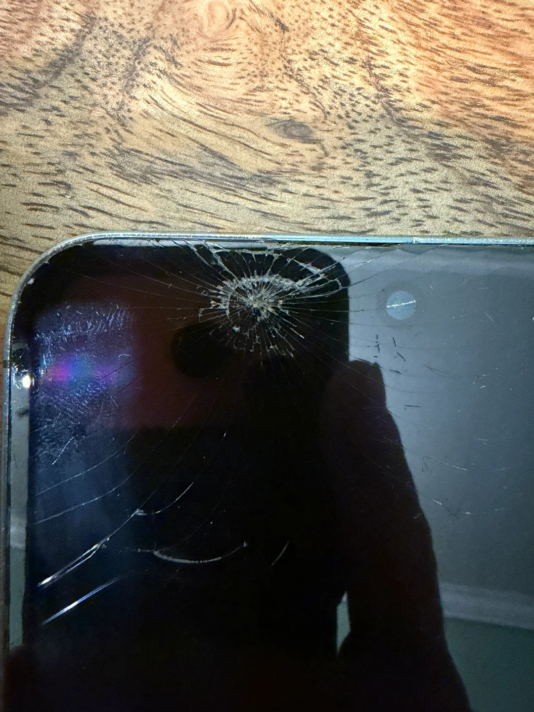 Damaged iPhone 14 Pro Max - photo 2