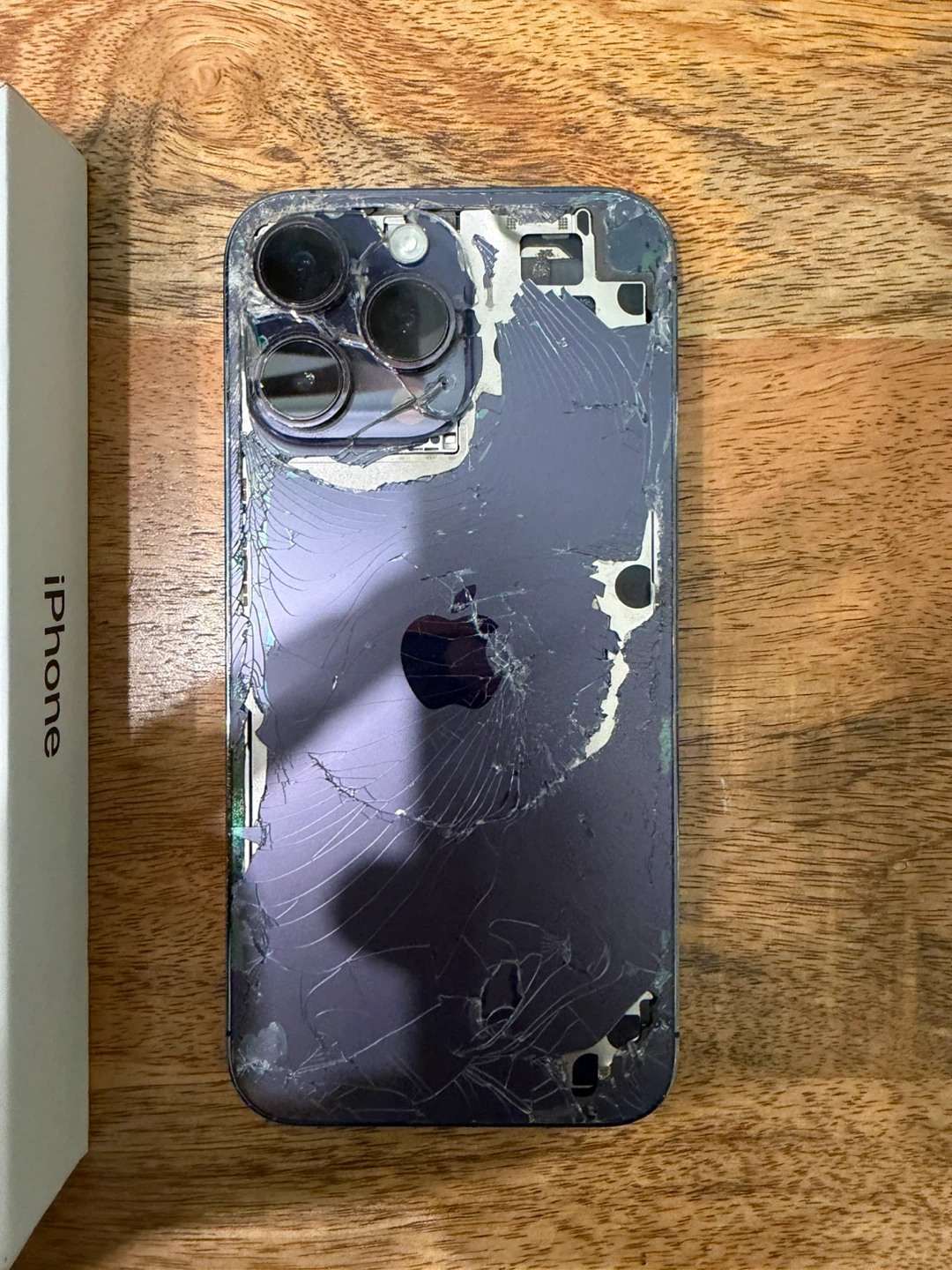 Damaged iPhone 14 Pro Max - photo 5