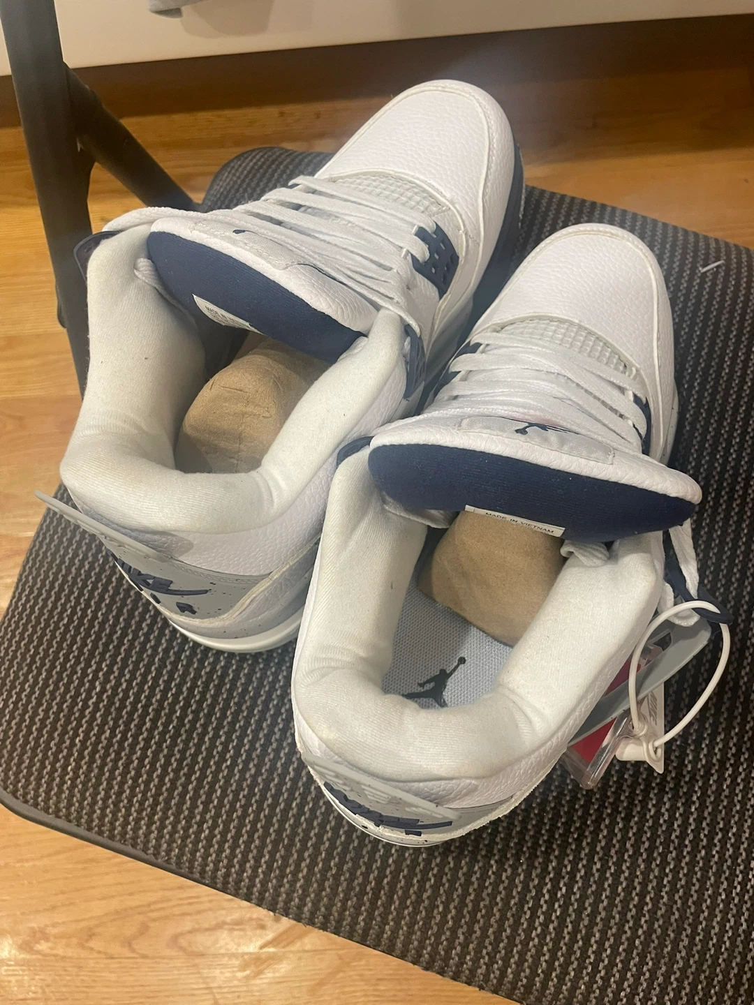 Nike Jordan 4 Retro Sneakers White/Navy Size 8.5 - photo 3