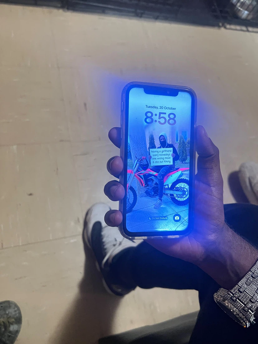 Apple iPhone 11 - photo 2