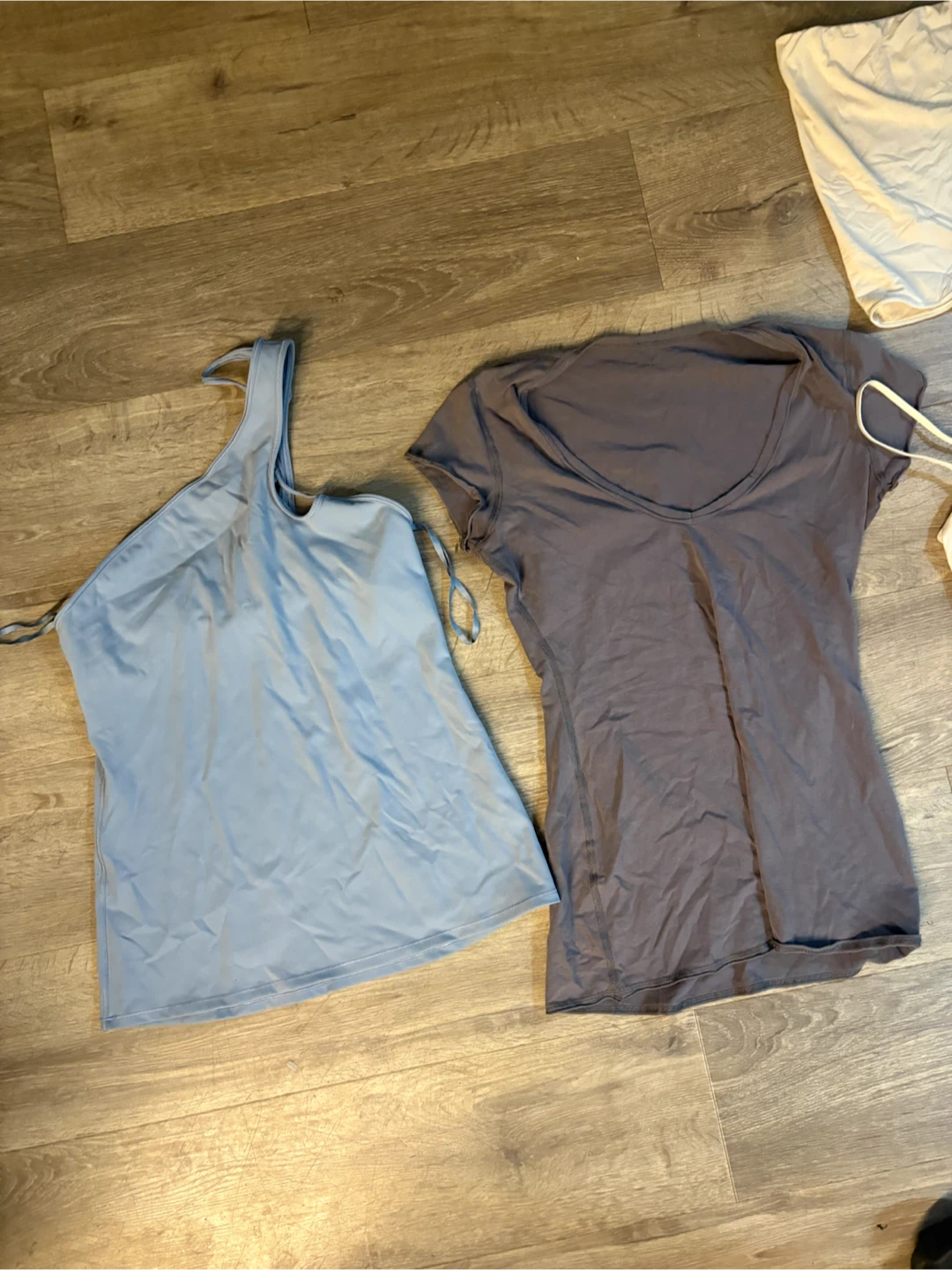 Lululemon Tops Bundle 10 - photo 3