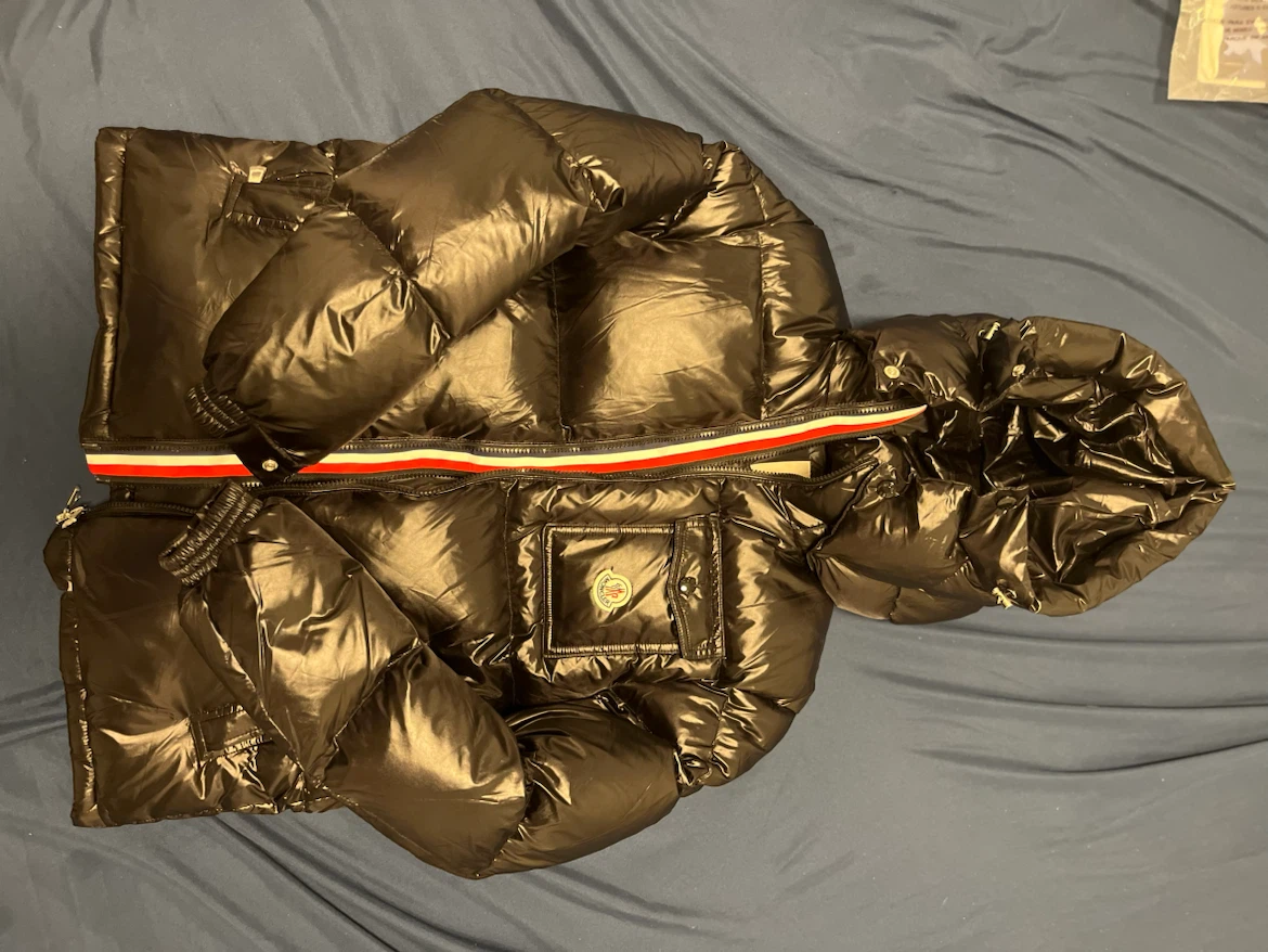 MONCLER MONTBELIARD - photo 3