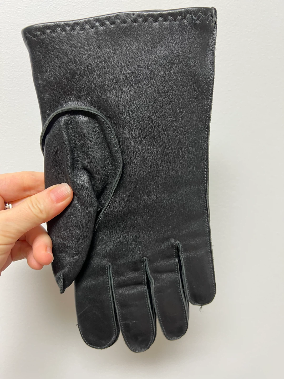Black Leather Gloves Size 10 - photo 3