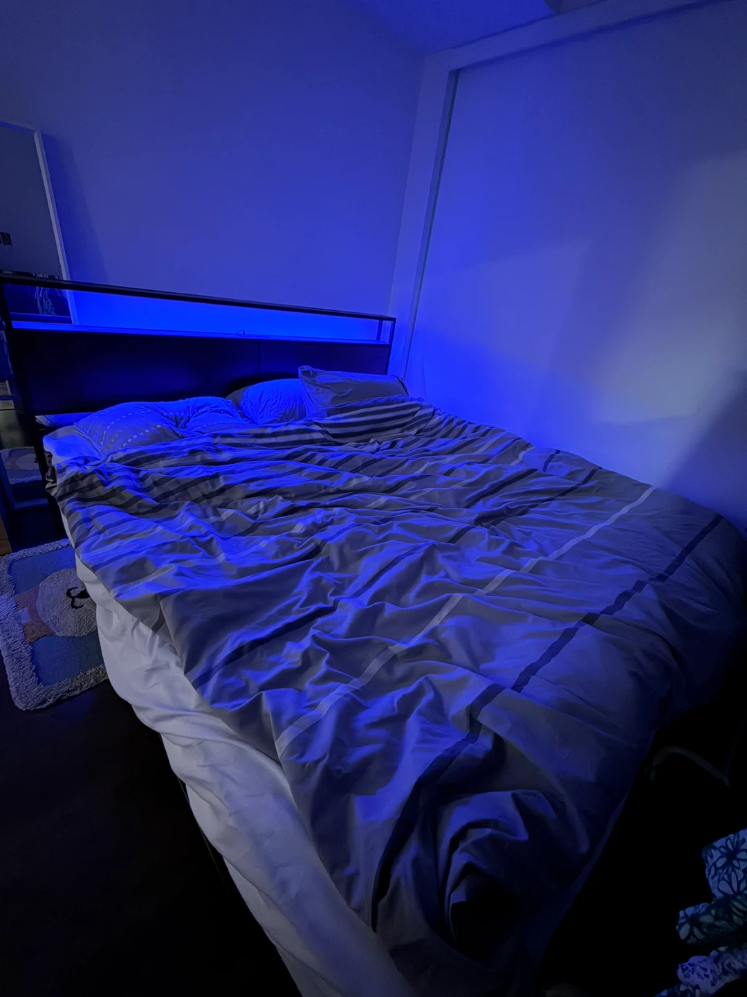 Modern LED Headboard King Bed Frame - photo 2
