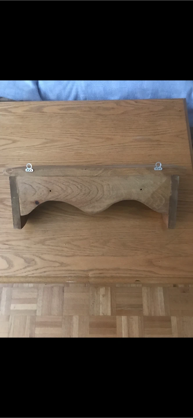 Wooden wall shelf with hooks - photo 2