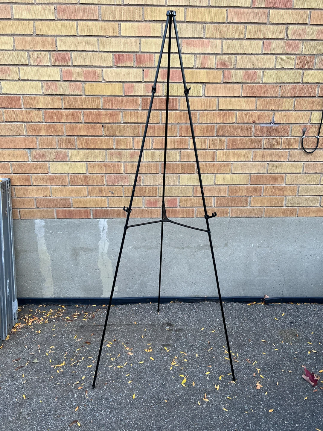 BRAND NEW 63 inch Portable Display Stand