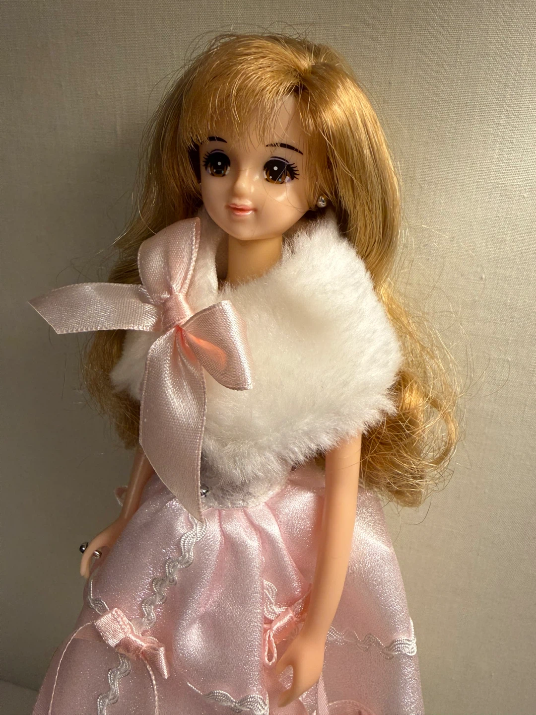 Jenny Takara Doll with Pink Dress and Fur Stole - photo 2