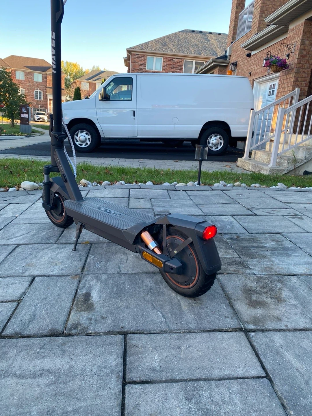 Navee GT3 Electric Scooter - photo 3