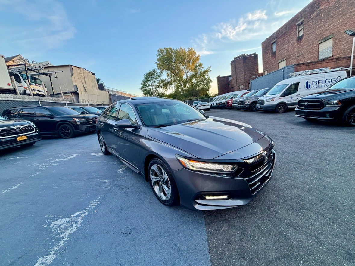 Honda Accord 2.0T Gray Sedan