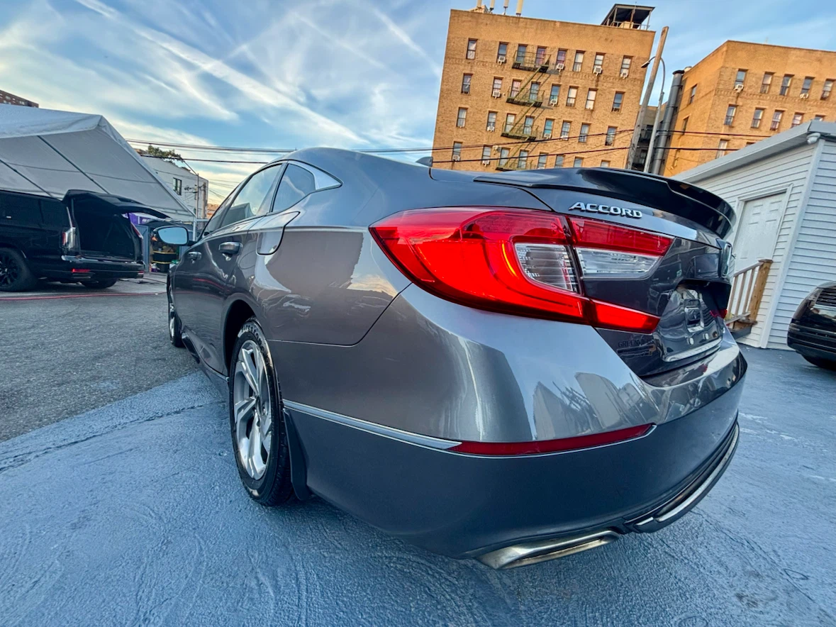 Honda Accord 2.0T Gray Sedan - photo 5