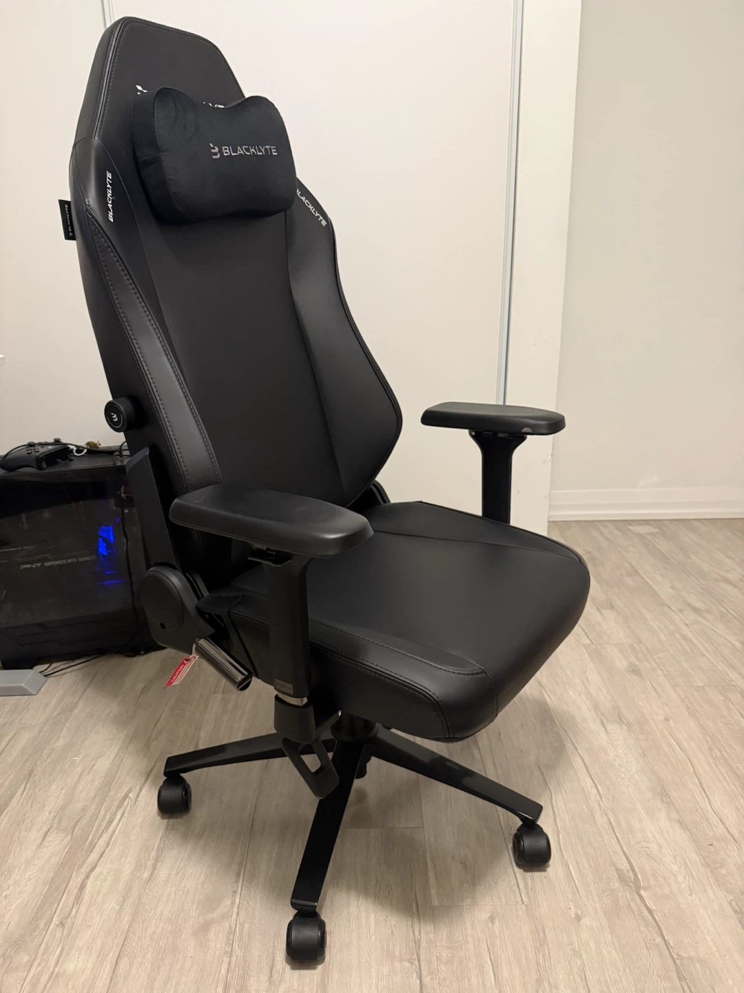 Blacklyte Athena Pro Gaming Chair - photo 3