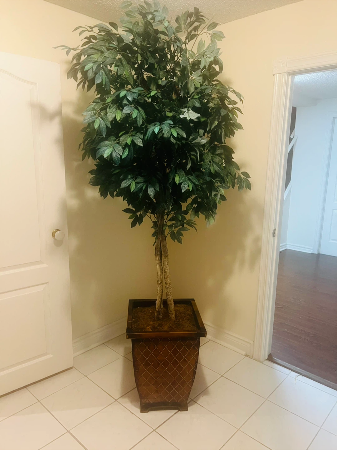 Artificial tree 7feet