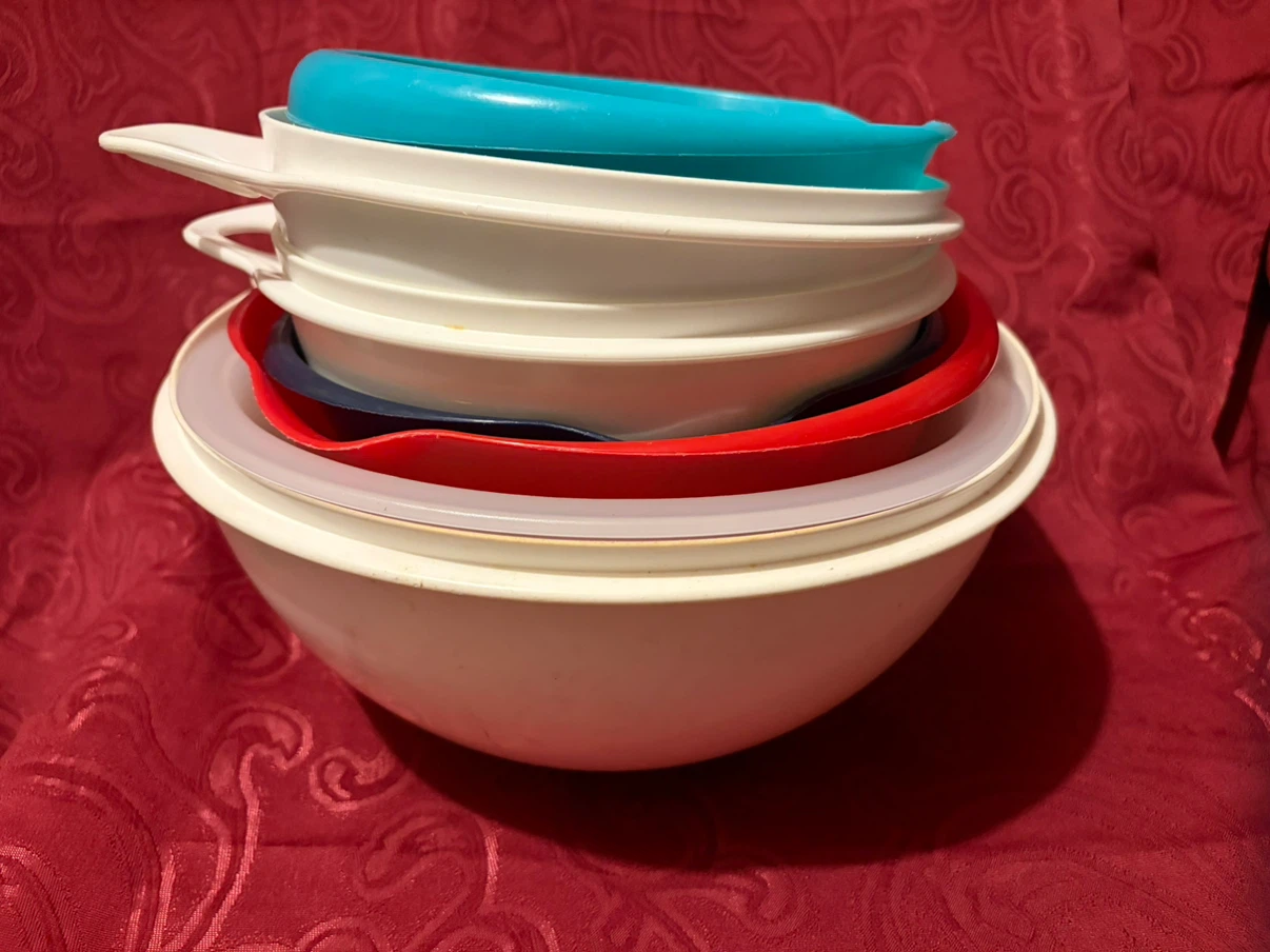 Kitchenware Bundle: Tupperware Set and Metal Napkin Holder