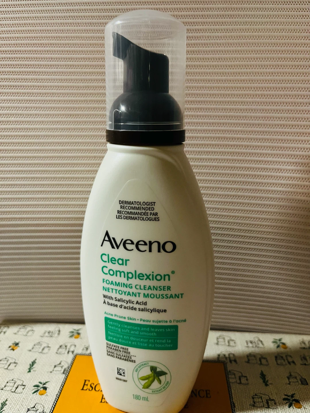 Aveeno Clear Complexion Foaming Cleanser 180ml