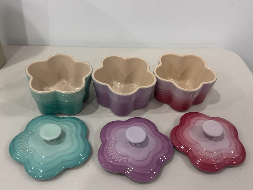 Le Creuset Flower Ramekin Set of 3 - photo 4