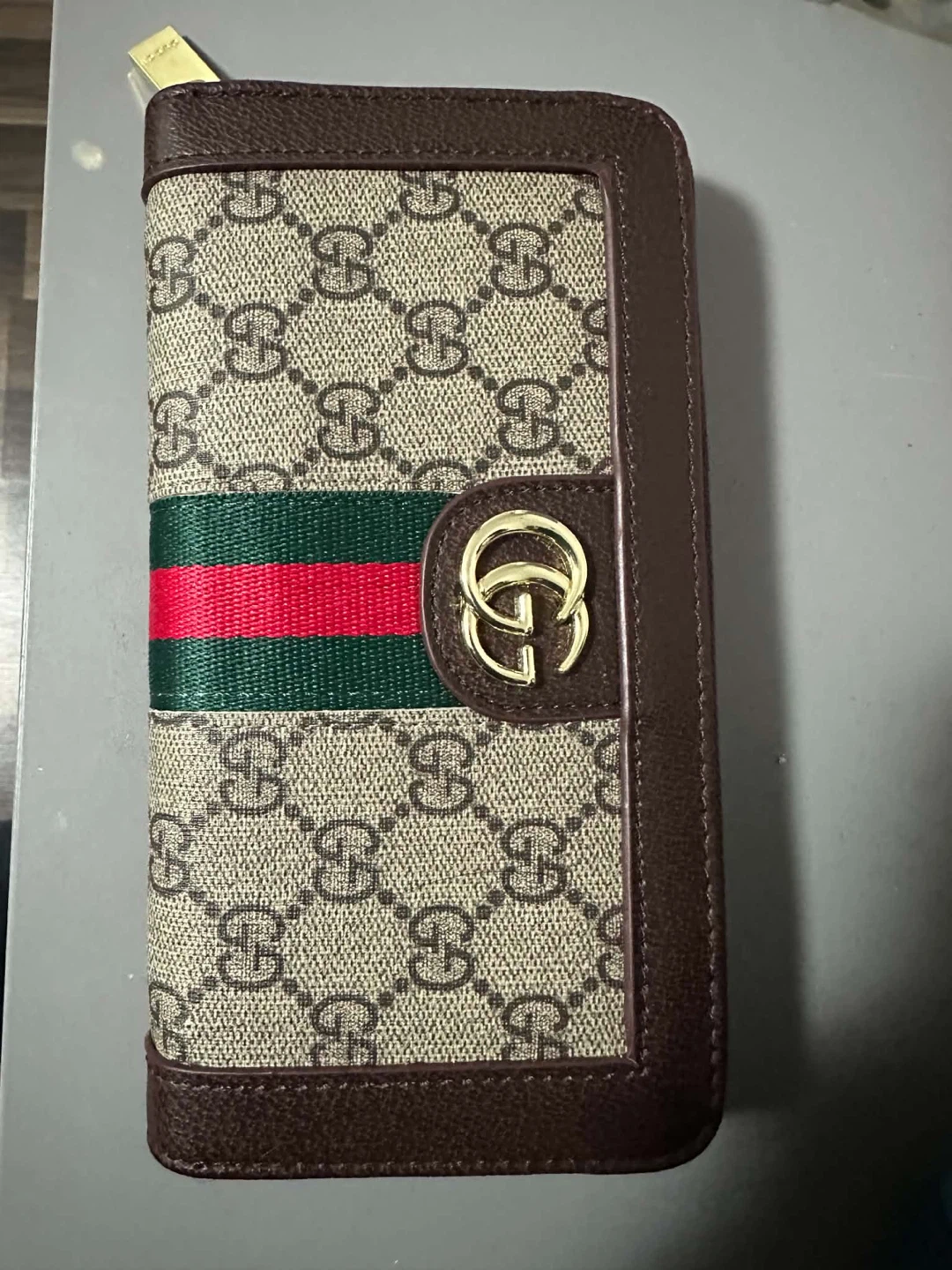 Gucci GG Supreme Zip-Around Wallet