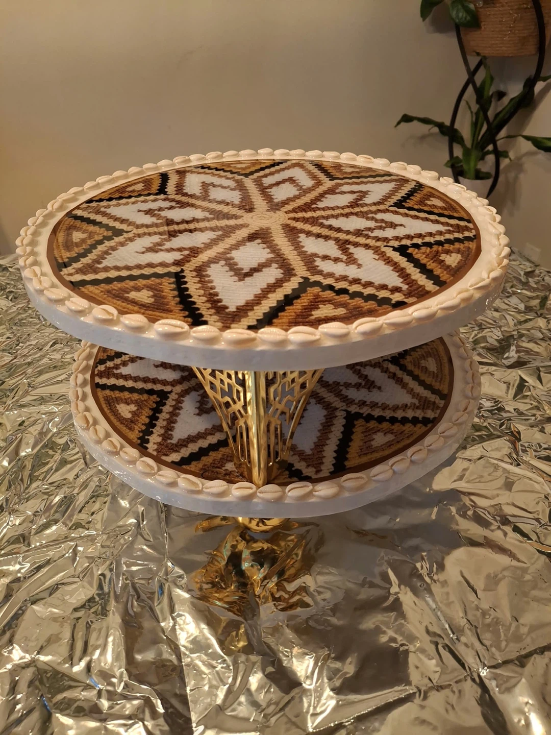 Two-Tiered resin Decorative Serving Stand with Matching Tray