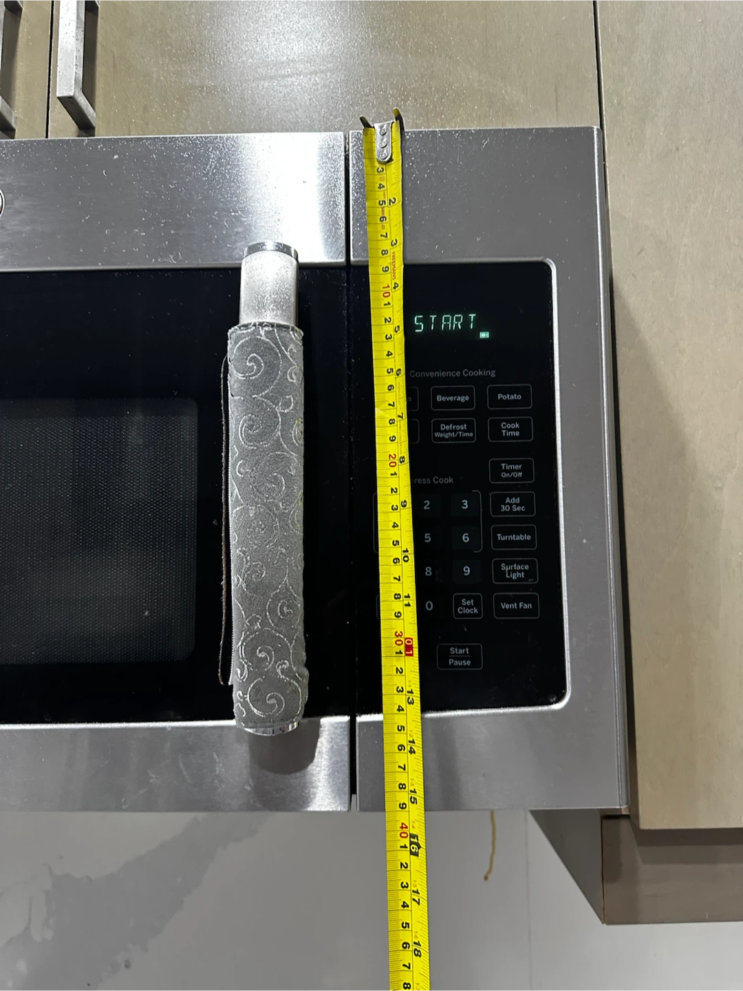 GE Over-the-Range Microwave 30 inches - photo 2