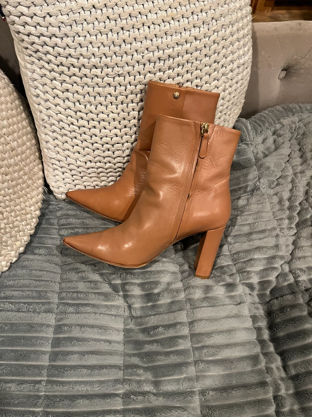 Tory Burch Leather Ankle Boots Size 8.5M - photo 2